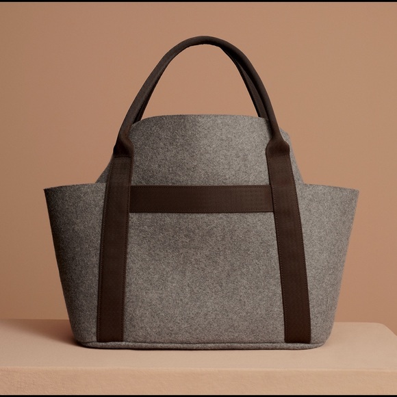 Hermès Beach Travel Grooming Bag. Authentic. Comes with everything! BNIB. - Picture 5 of 14